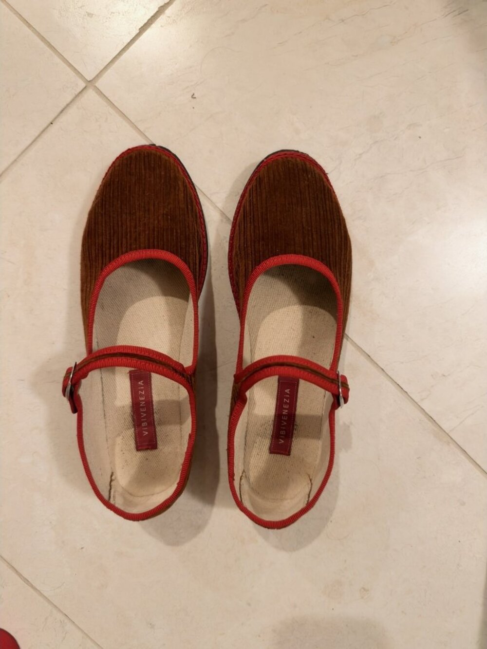 ViBi Venezia Mary Jane Corduroy Velvet Furlana Flats Size 38